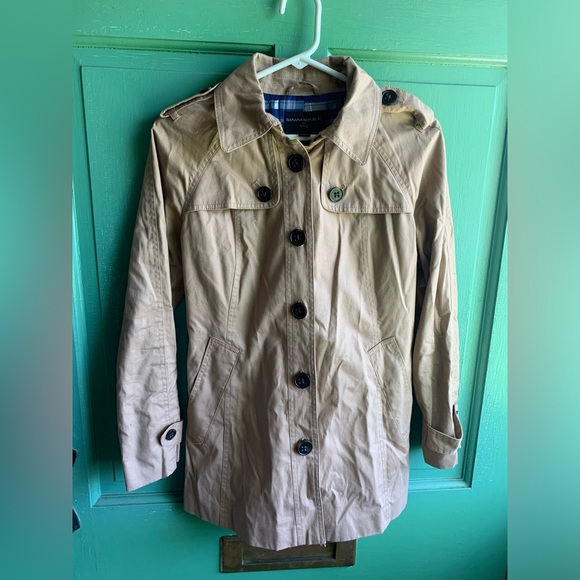 Trench Coat - Picture 3 of 4